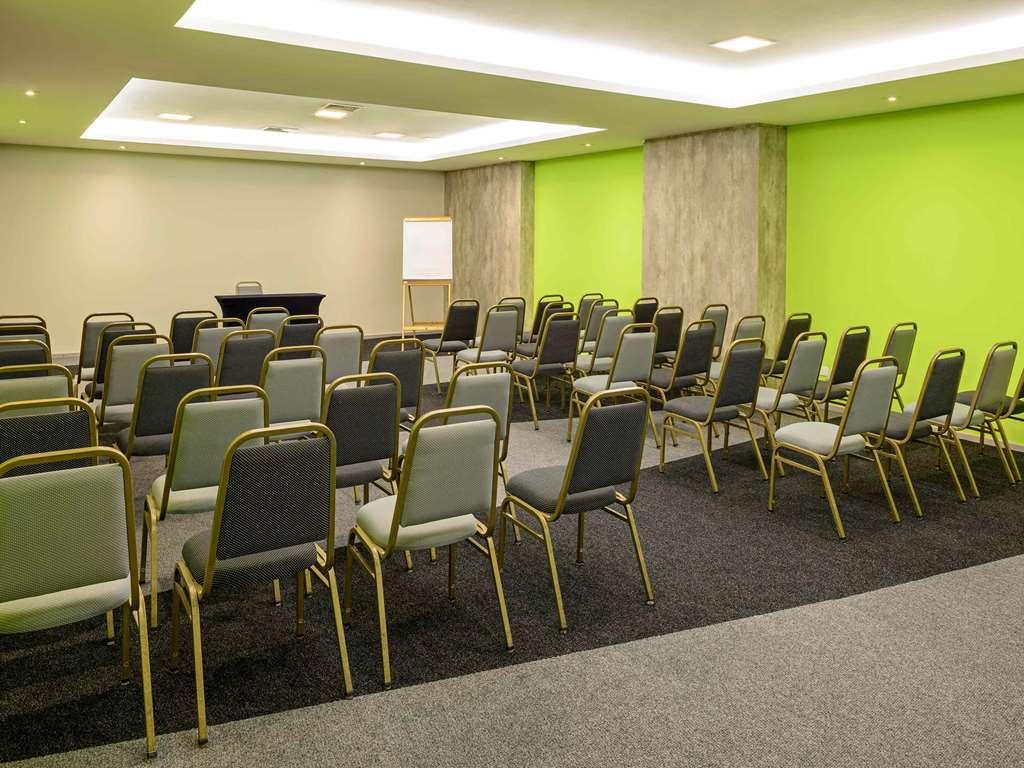 Ibis Styles Curitiba Centro Cívico Hotel Instalações foto