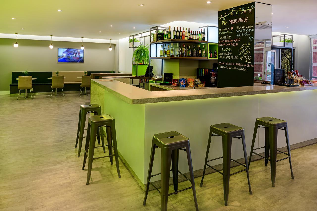 Ibis Styles Curitiba Centro Cívico Hotel Exterior foto
